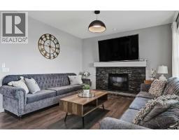 5pc Bathroom - 268 Rainbow Falls Way, Chestermere, AB T1X0T1 Photo 17