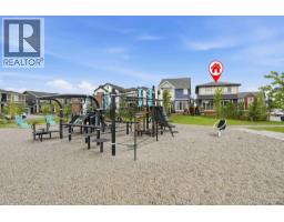15 Lawrence Green Se, Airdrie, AB T4A3M9 Photo 37