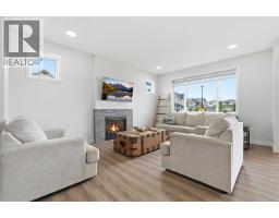 4pc Bathroom - 15 Lawrence Green Se, Airdrie, AB T4A3M9 Photo 7