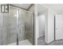 15 Lawrence Green Se, Airdrie, AB T4A3M9 Photo 23