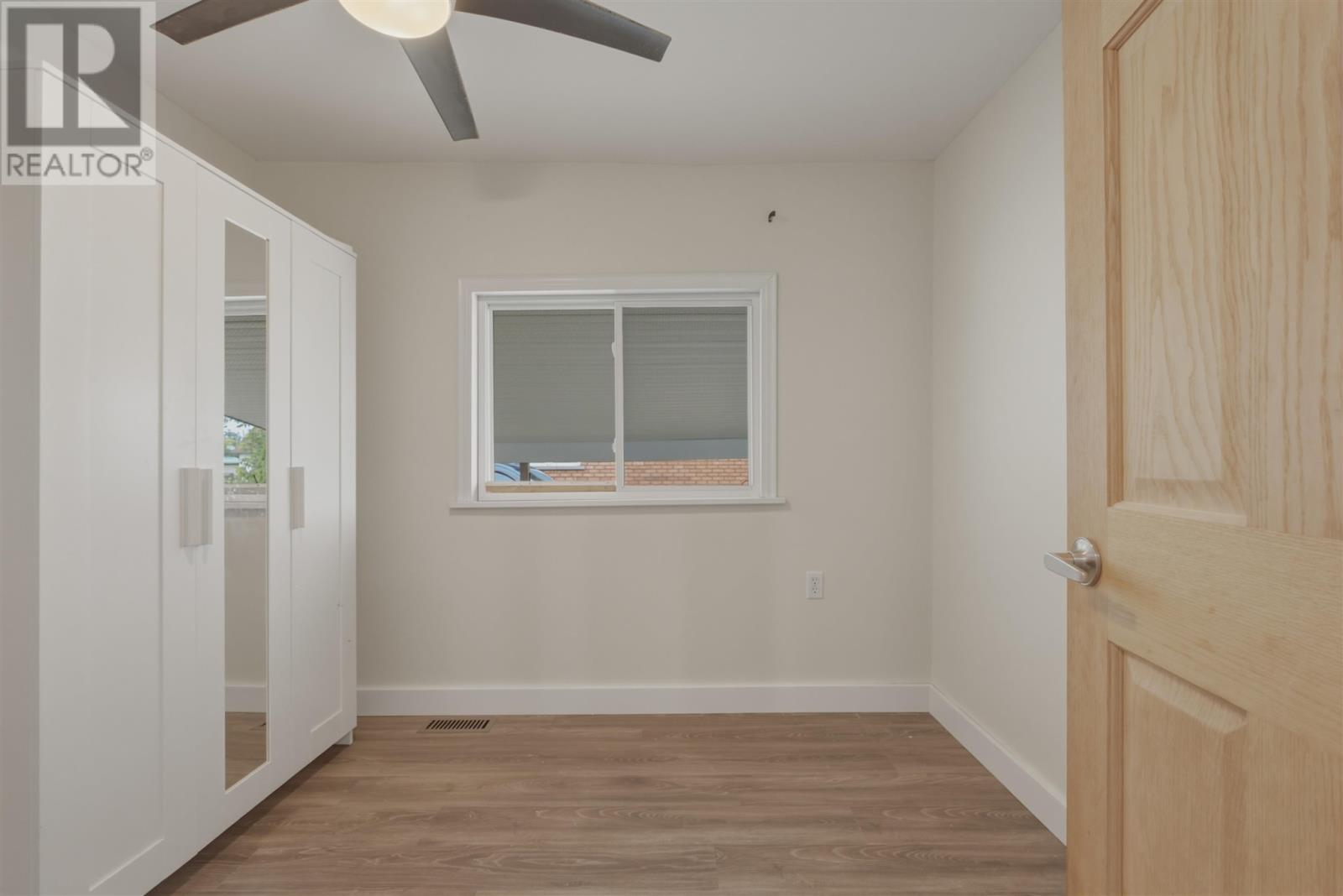 151 Prentice AVE - 12