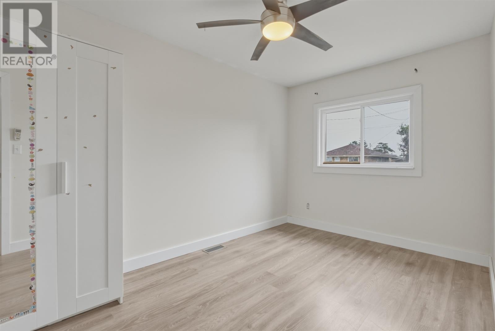 151 Prentice AVE - 14
