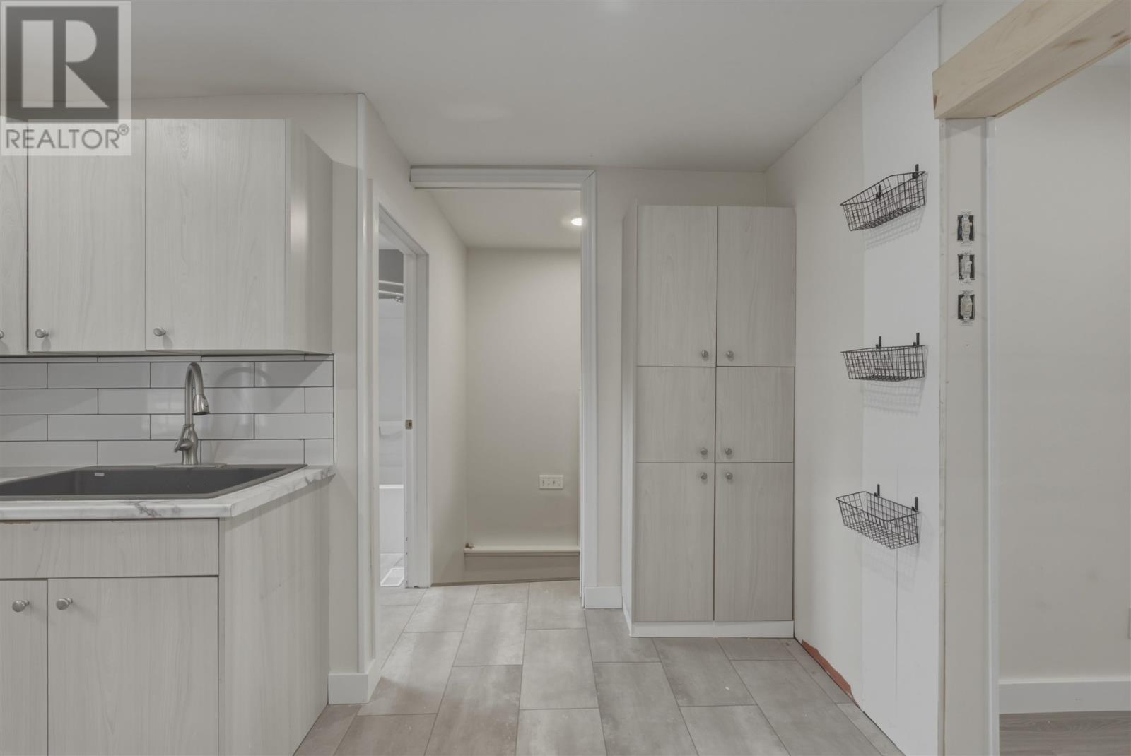 151 Prentice AVE - 7