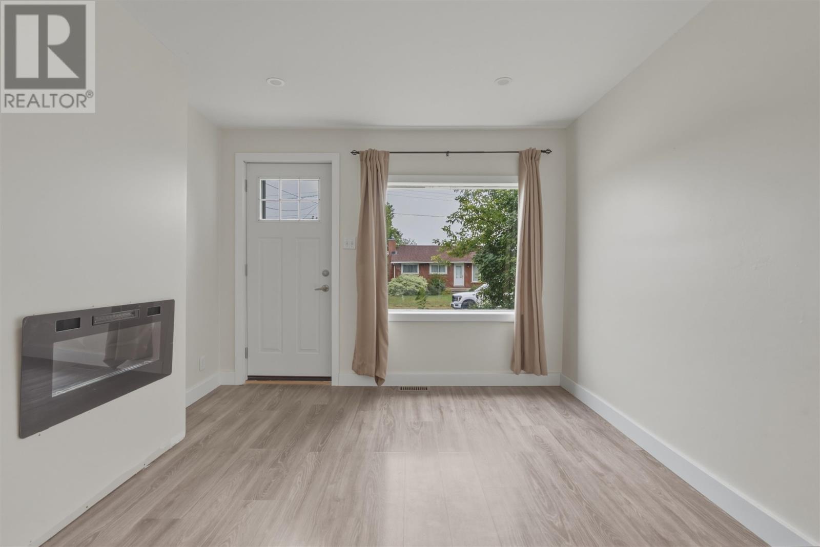 151 Prentice AVE - 9
