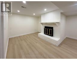 Lower - 40 Rippleton Road, Toronto, ON M3B1H6 Photo 6