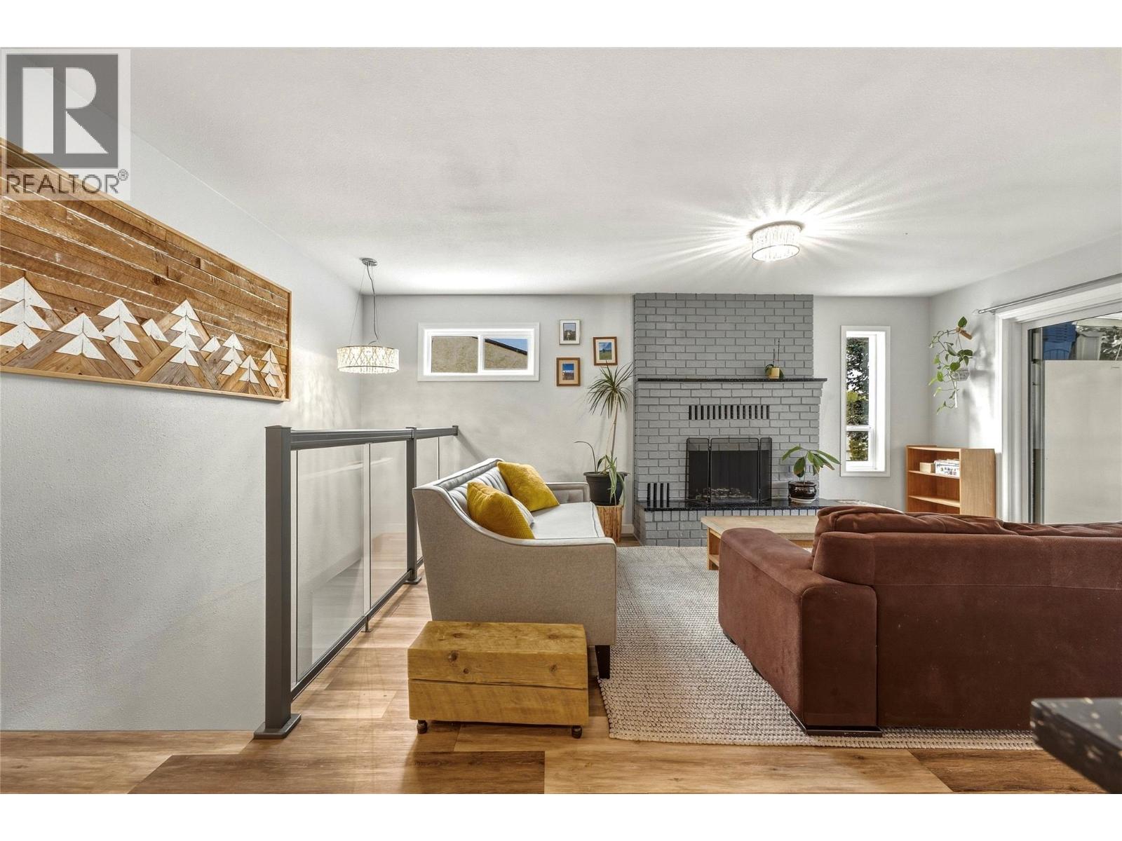 5301 27 Avenue - 16