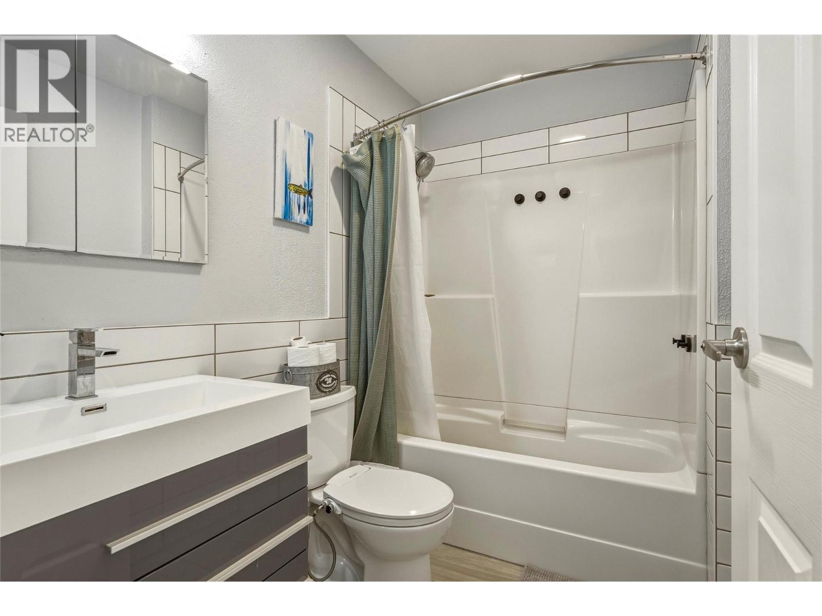 5301 27 Avenue - 21
