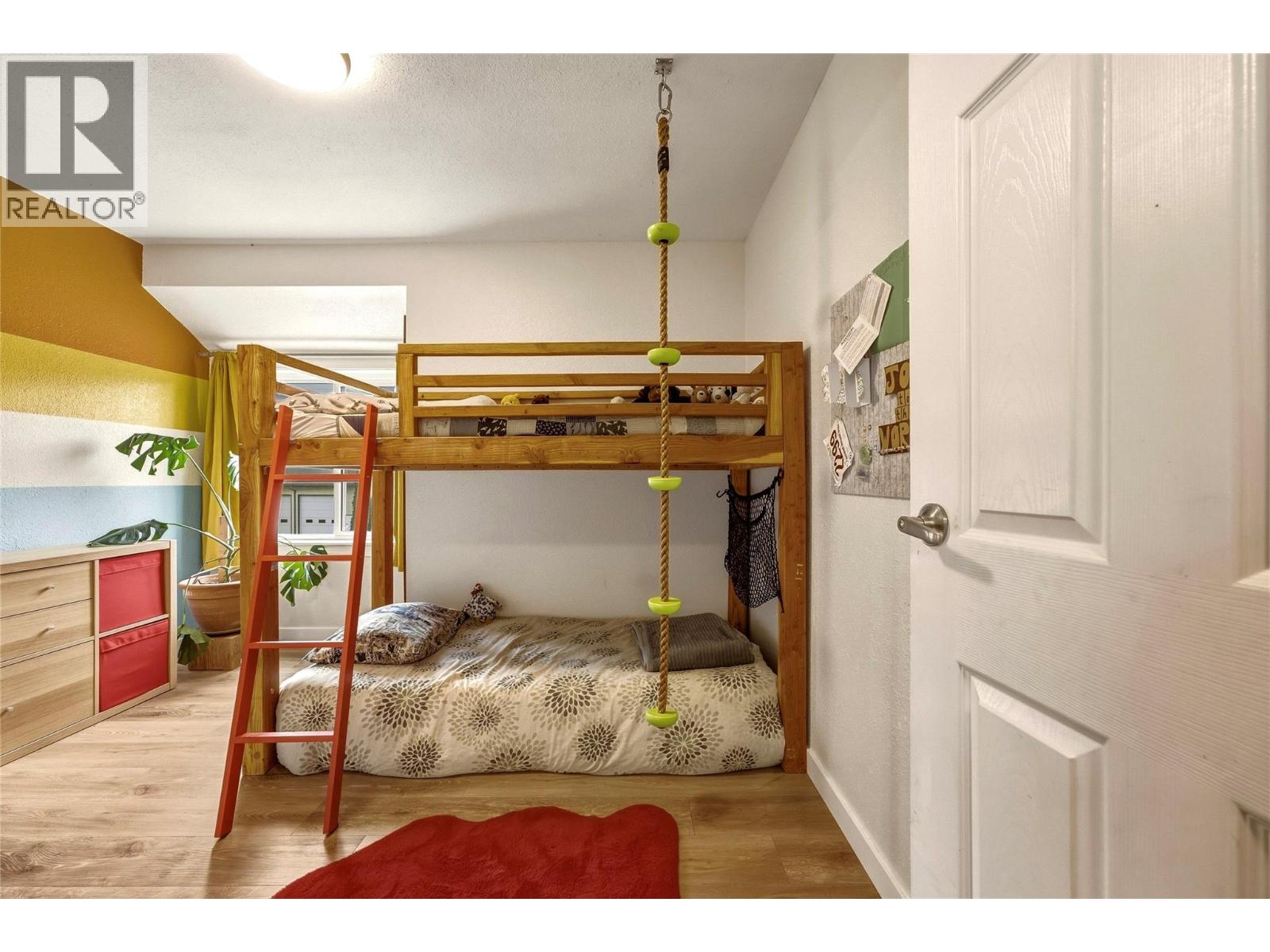 5301 27 Avenue - 22