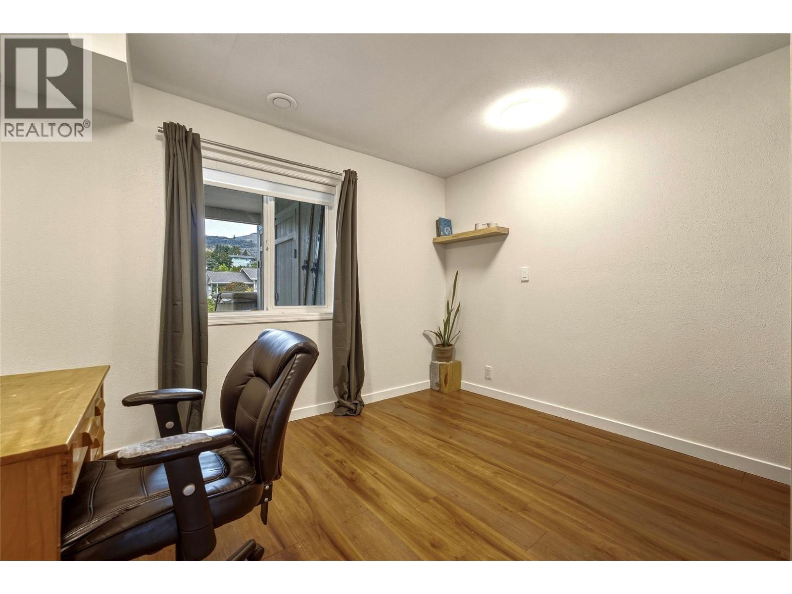5301 27 Avenue - Image 31