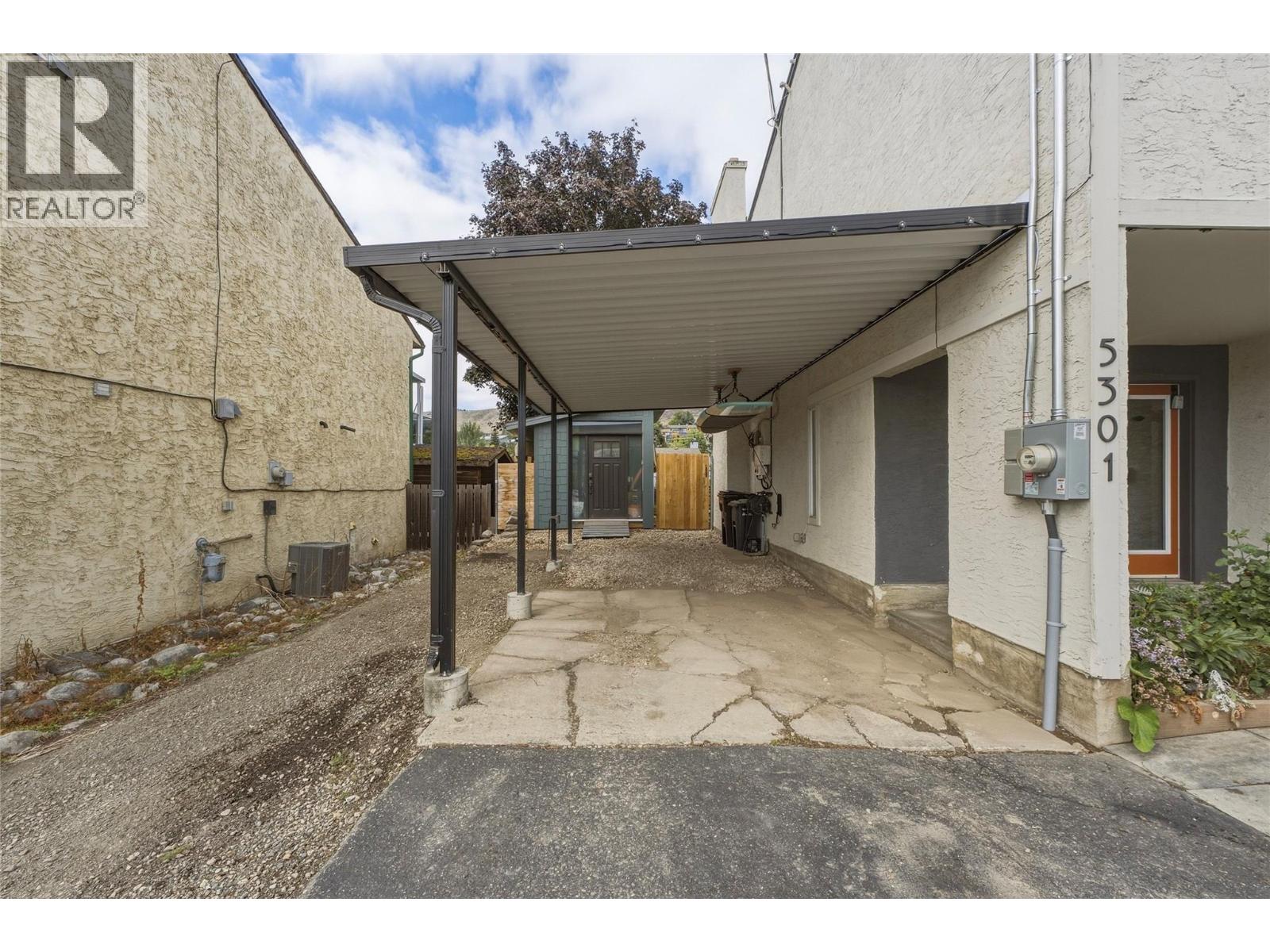 5301 27 Avenue - 50