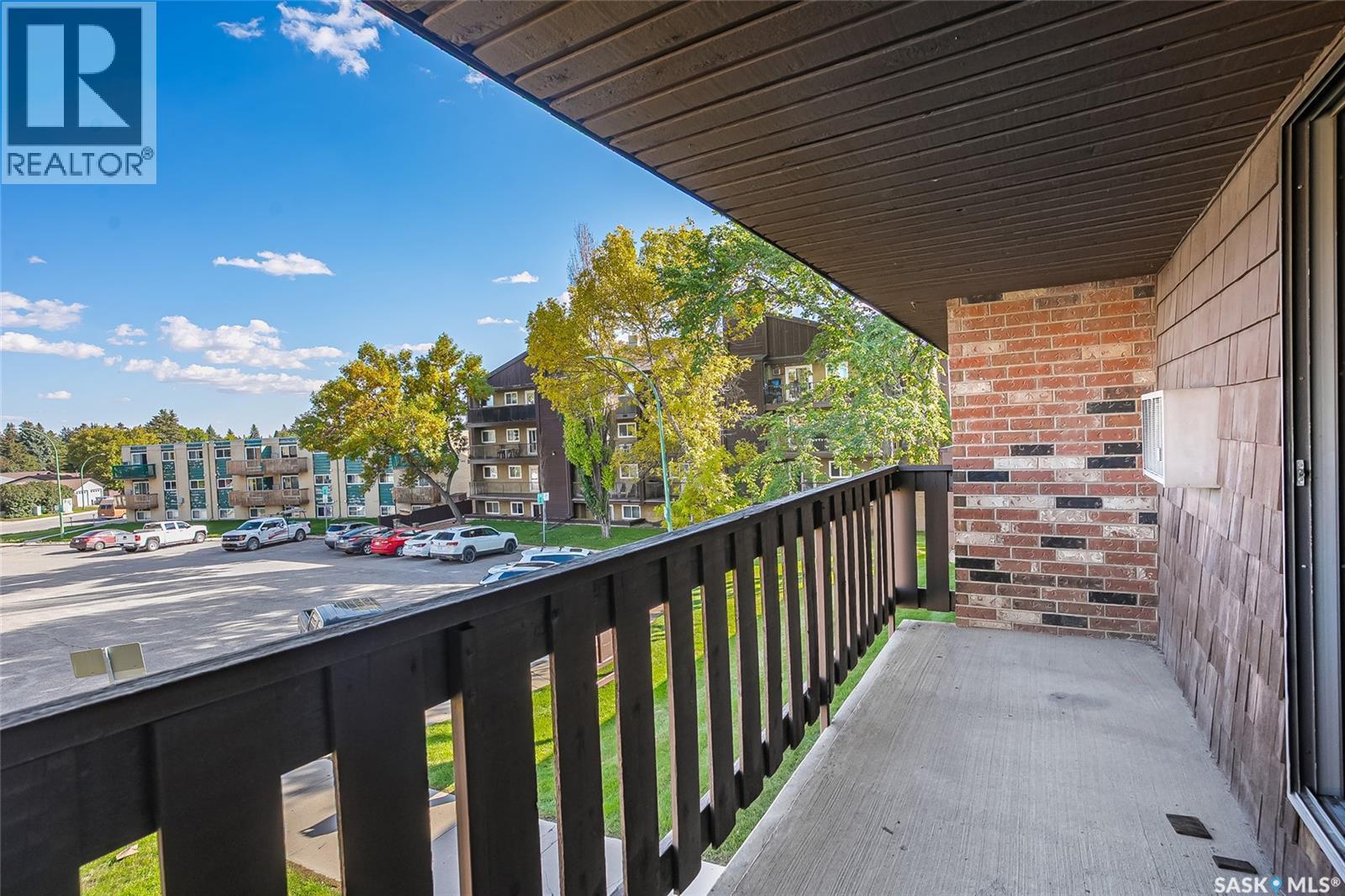 301 143 St Lawrence COURT, Saskatoon — photo 7