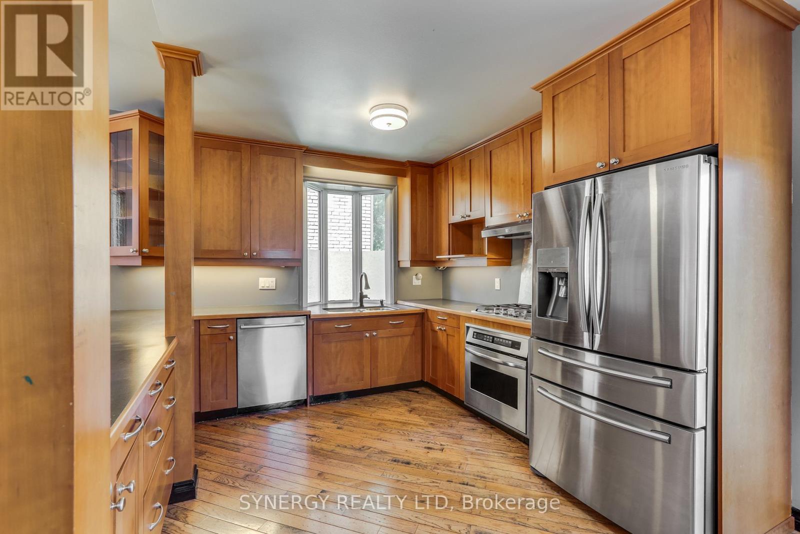 2 ERIE AVENUE - 15