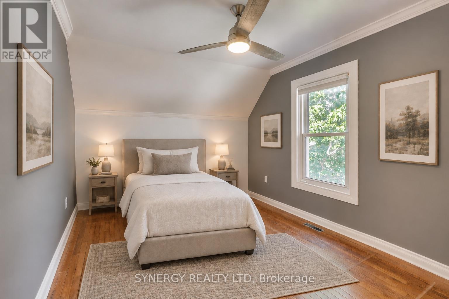2 ERIE AVENUE - 31