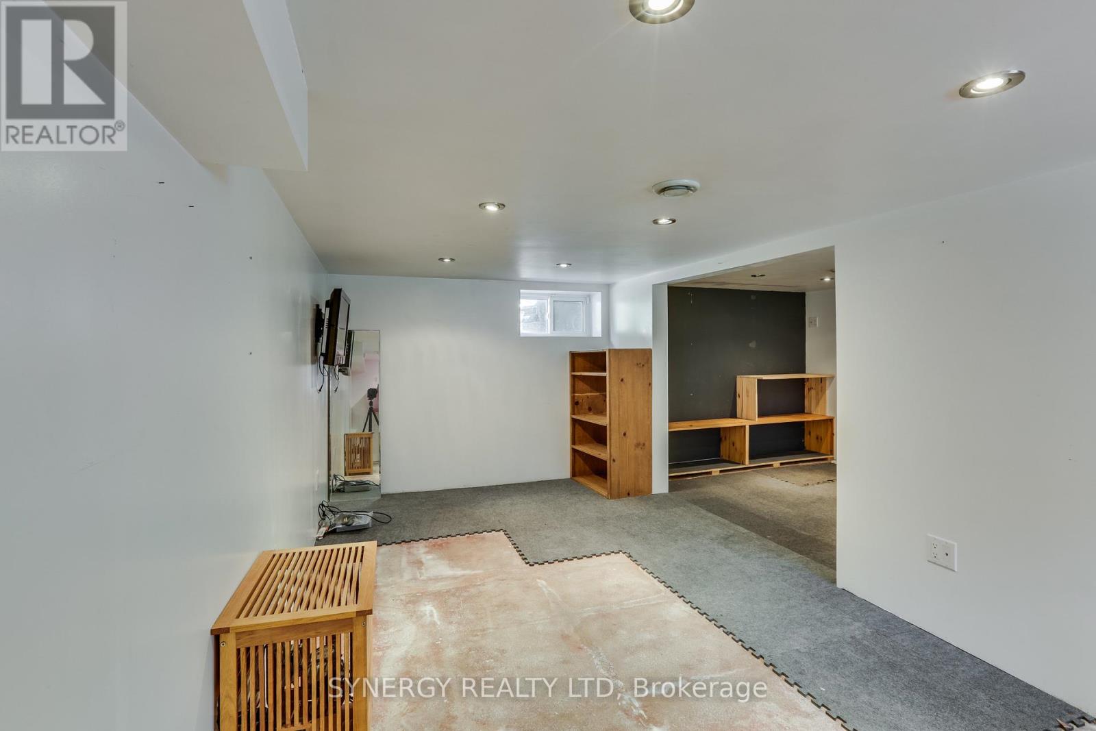 2 ERIE AVENUE - Image 38