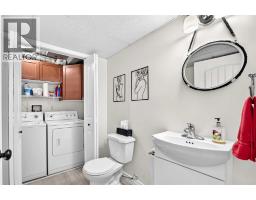 60 Arthur Close, Red Deer, AB T4R3M5 Photo 31