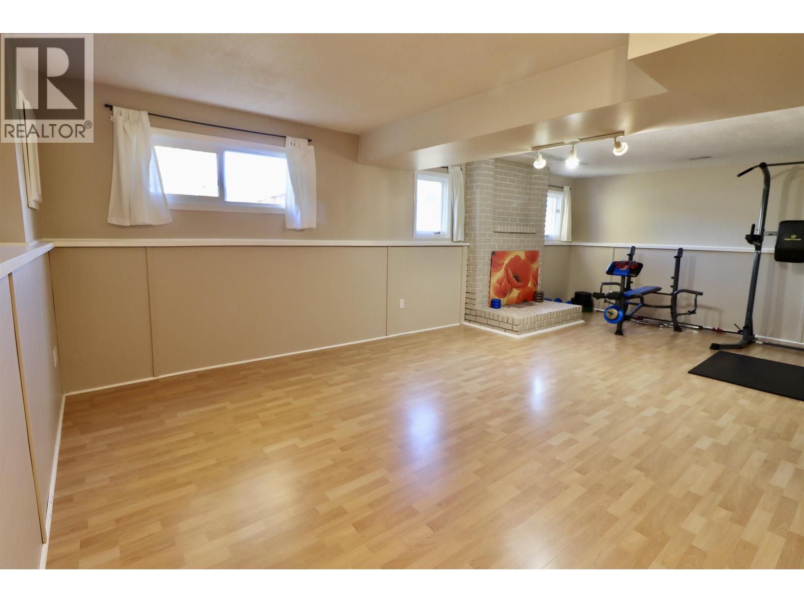166 ELGIN PLACE - 12