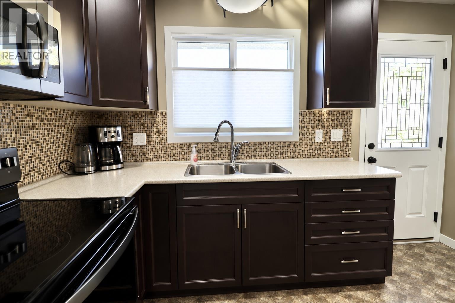 166 ELGIN PLACE - Image 6