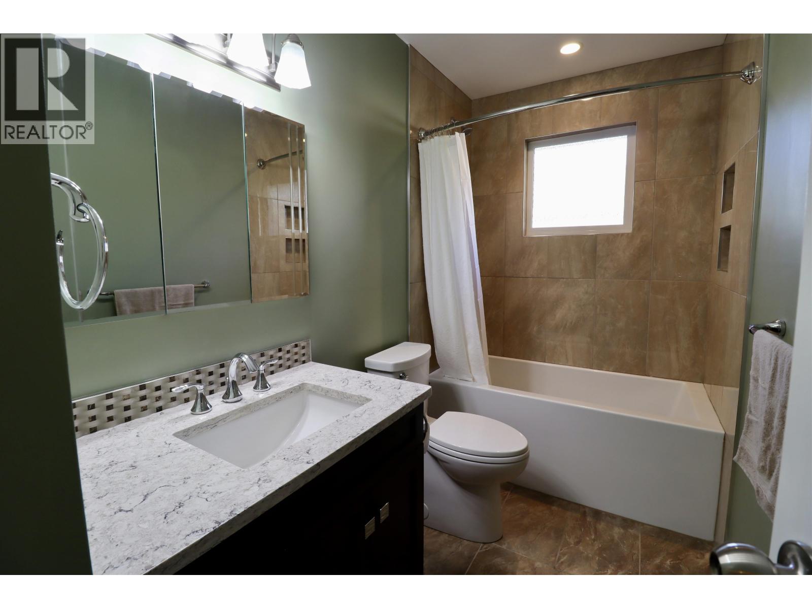 166 ELGIN PLACE - 8