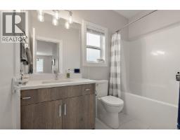 2805 Lunar Crt, Langford, BC V9B4M2 Photo 22