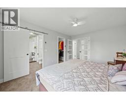 260 Riverside Mews SE - photo 23