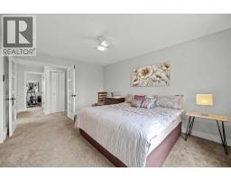 260 Riverside Mews SE - photo 22