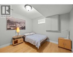 260 Riverside Mews SE - photo 38