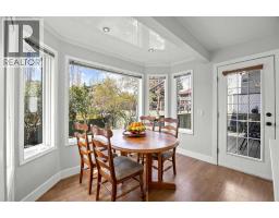 260 Riverside Mews SE - photo 12