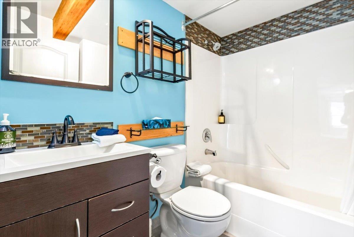 #1229 1200 Riverside Way - Image 6