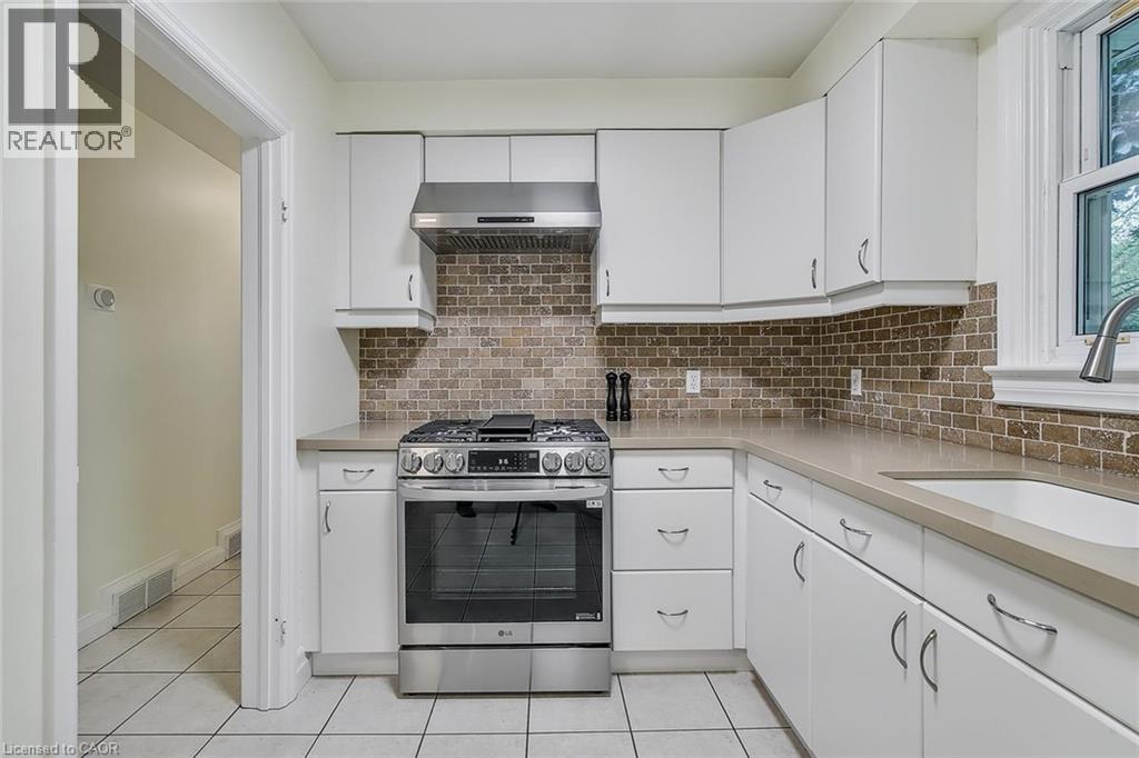 17 ORCHARD Crescent - Image 17