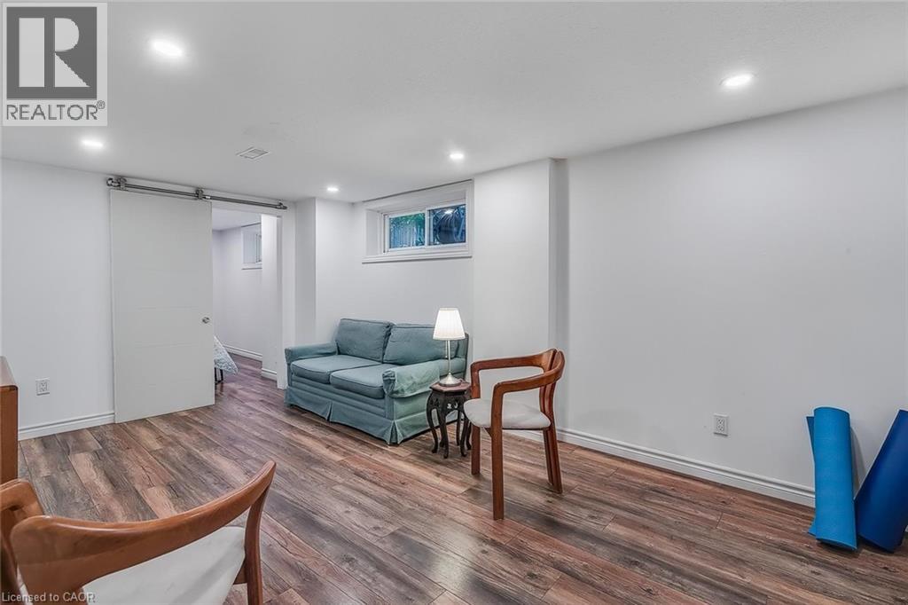 17 ORCHARD Crescent - 26