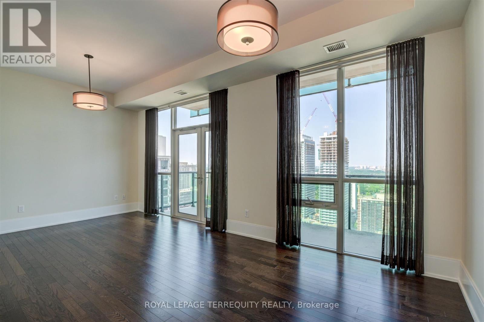 2521 - 70 ROEHAMPTON AVENUE, Toronto (Mount Pleasant West) — photo 9