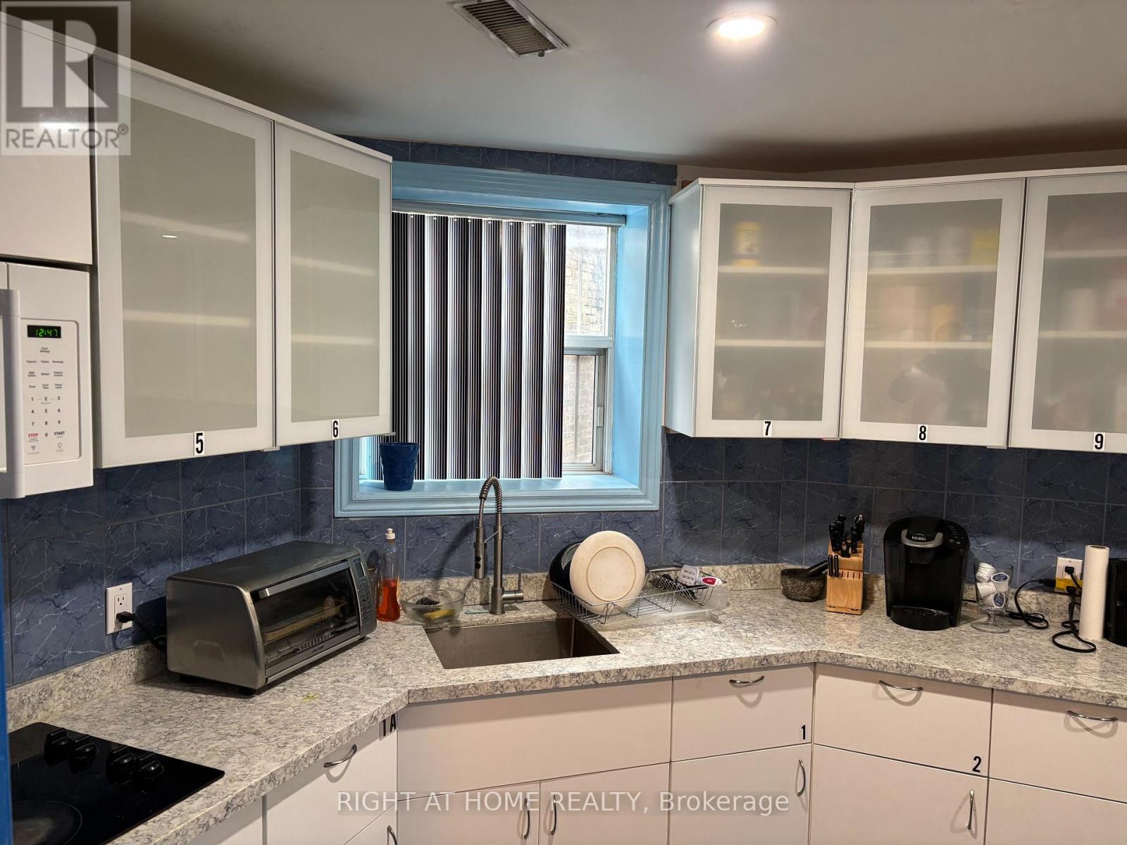 UNIT 1 - 389 SPADINA AVENUE, Toronto (Kensington-Chinatown) — photo 8