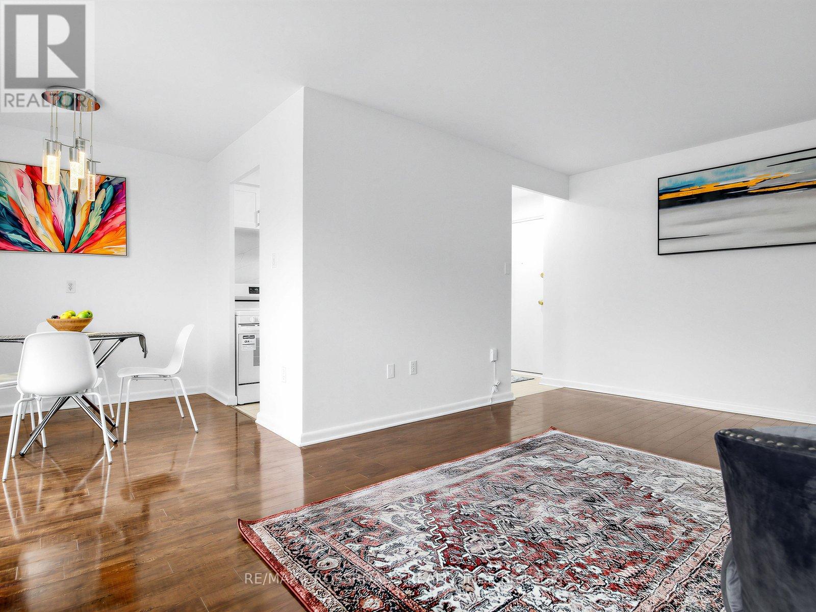 407 - 8 KINGSBRIDGE COURT, Toronto (Westminster-Branson) — photo 2