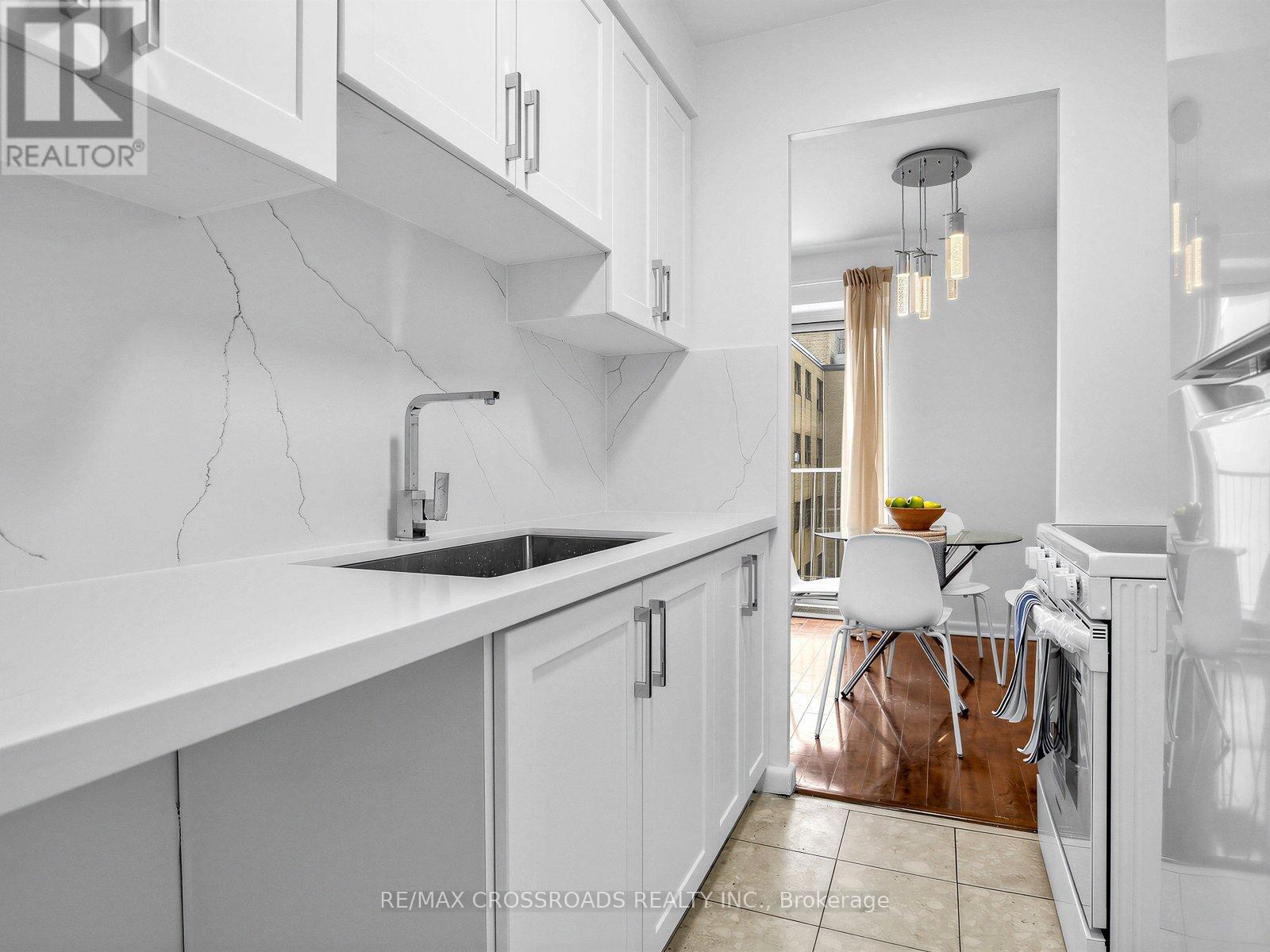 407 - 8 KINGSBRIDGE COURT, Toronto (Westminster-Branson) — photo 7