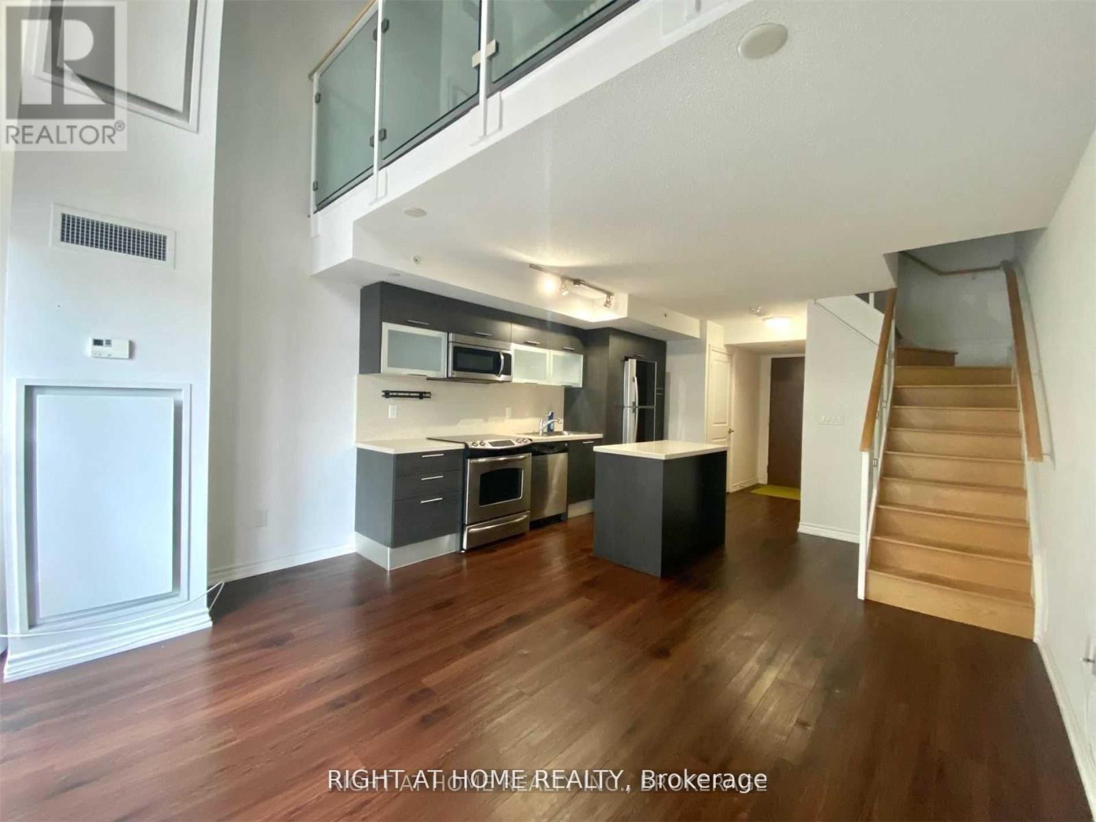 714 - 386 YONGE STREET, Toronto (Bay Street Corridor)