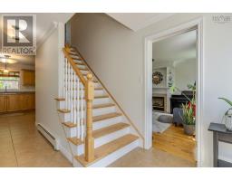 980 White Hills Run, Hammonds Plains, NS B4B1V4 Photo 18