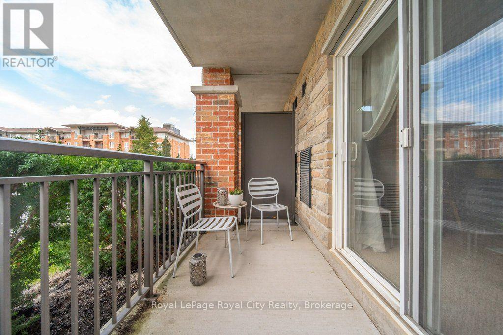 #101 43 WATERFORD DRIVE - 21