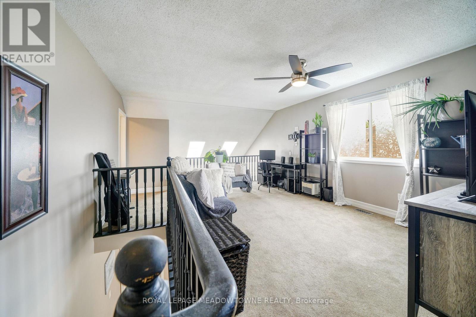 494 FLAGSTONE COURT - 13