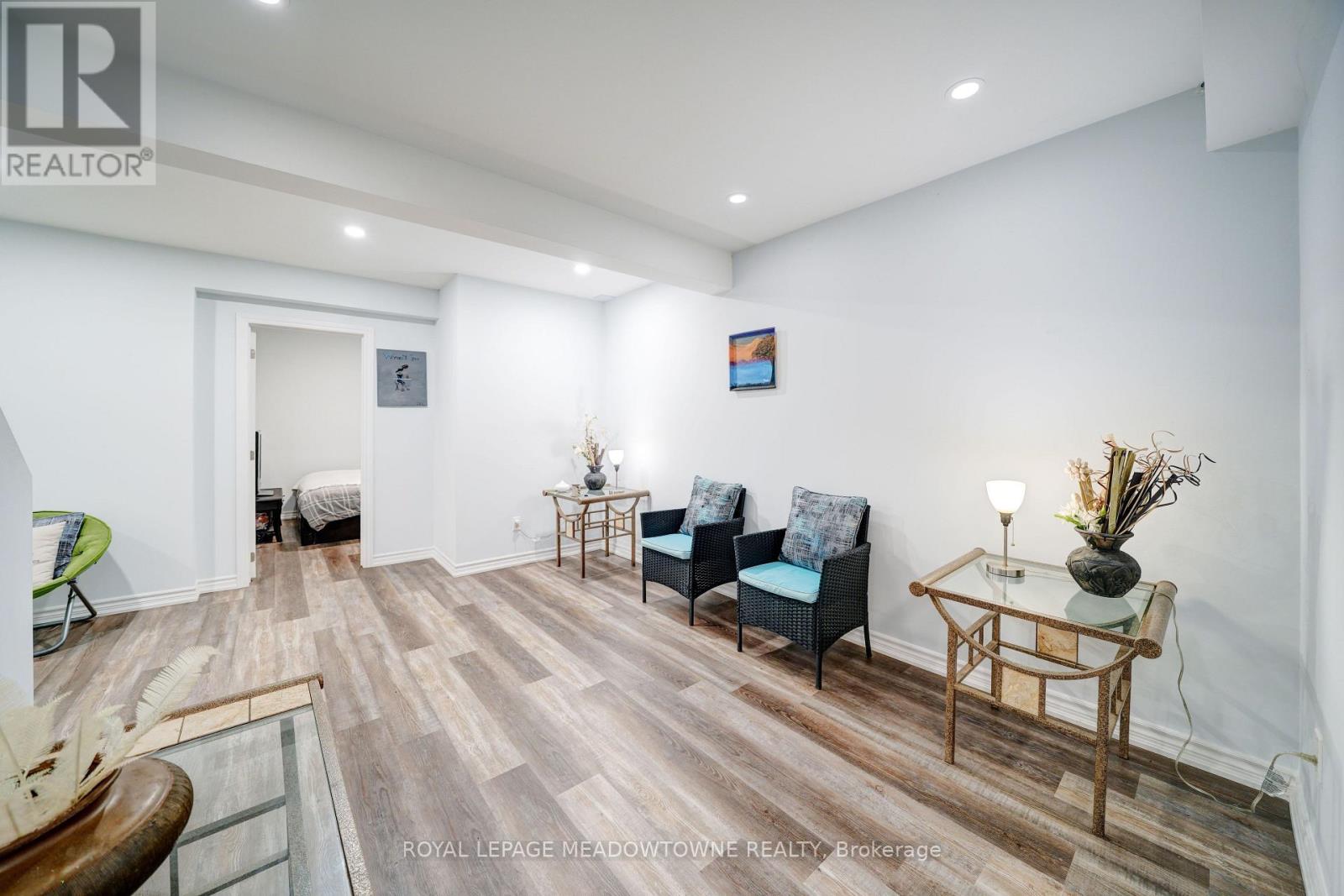 494 FLAGSTONE COURT - 31