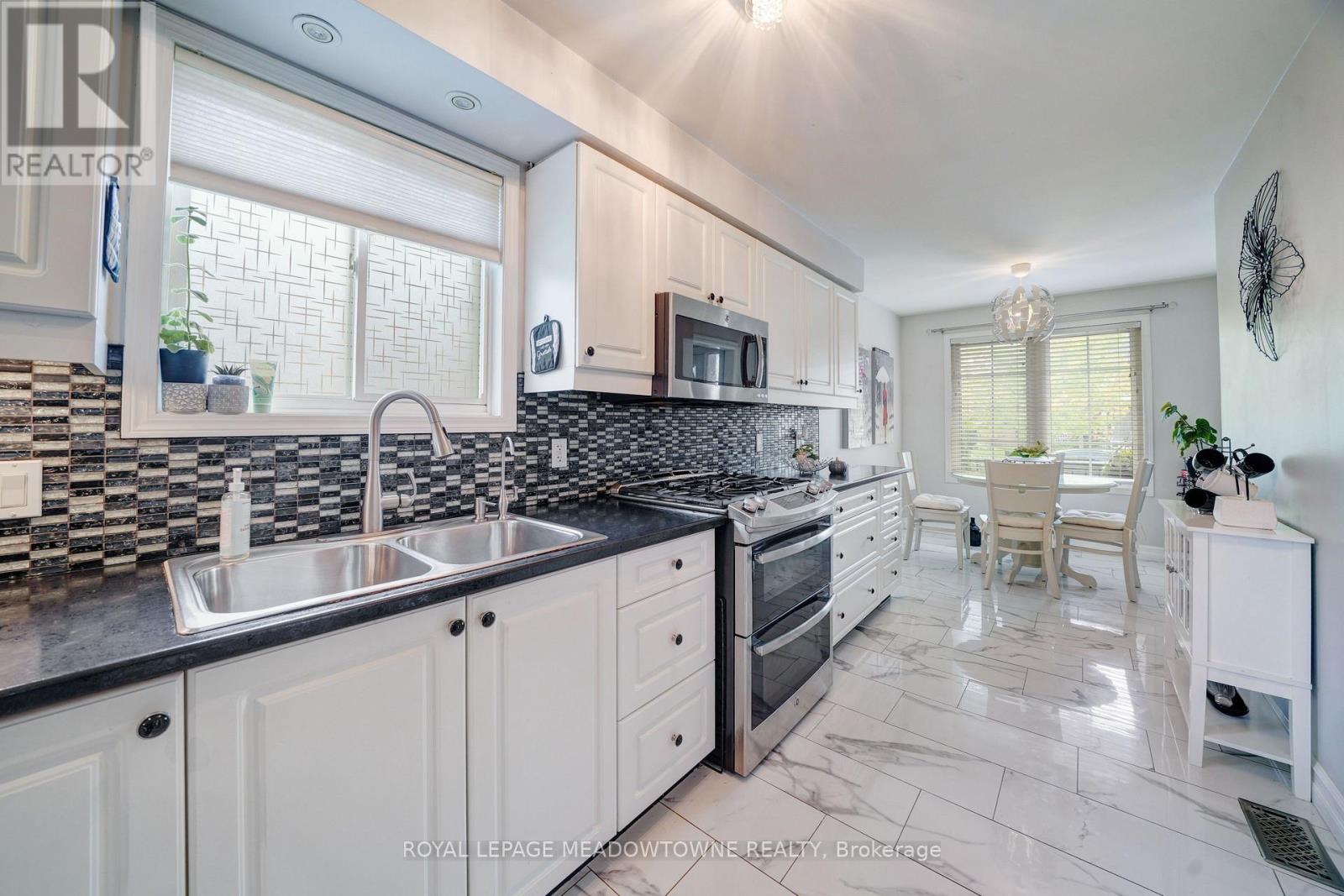 494 FLAGSTONE COURT, Oshawa (Samac) — photo 4