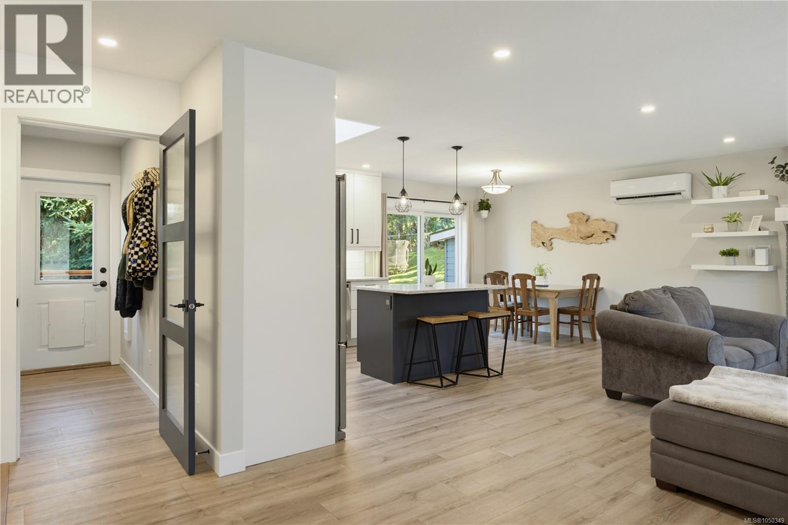 2302 Towerview Cres - 13