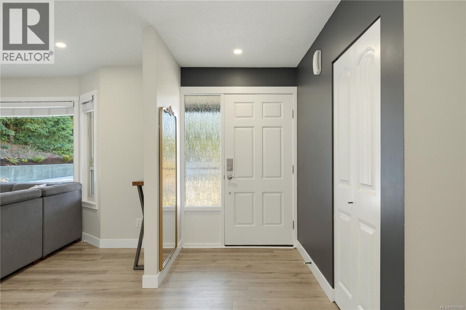 2302 Towerview Cres - Image 14