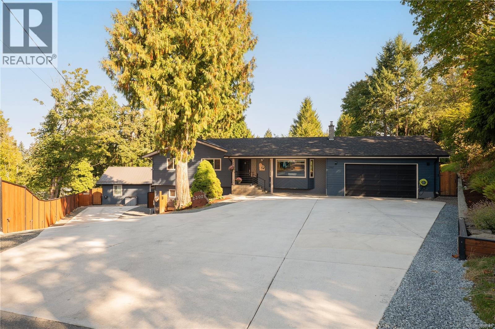 2302 Towerview Cres - 3