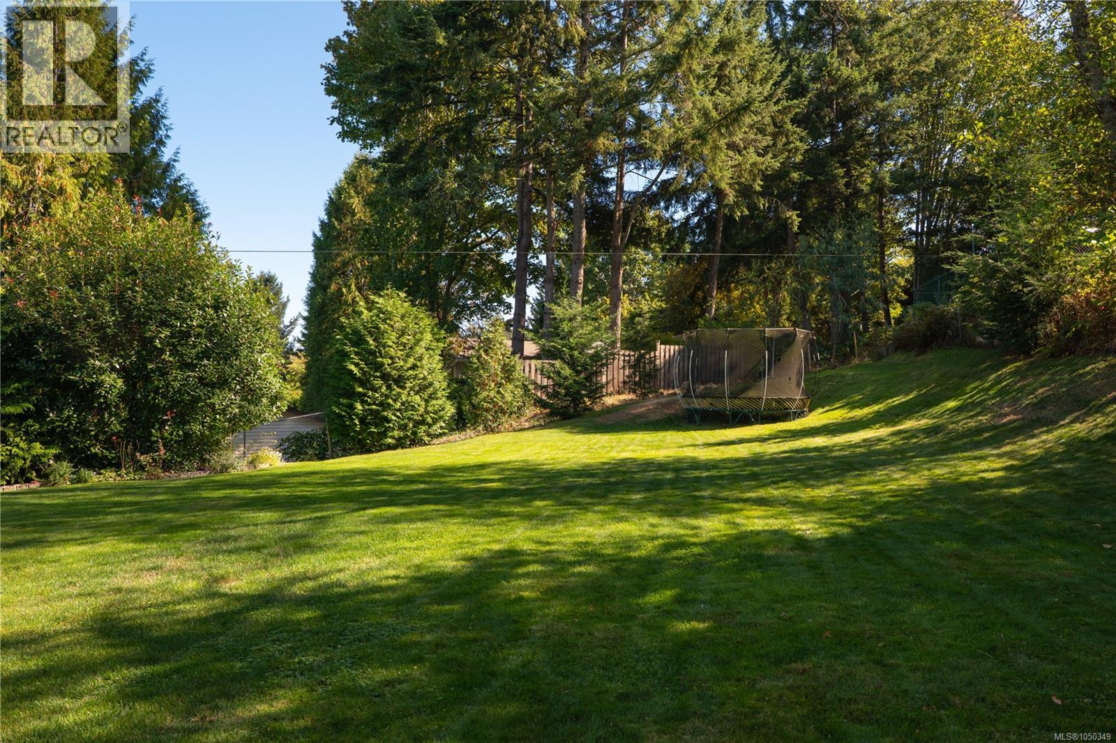 2302 Towerview Cres - Image 36