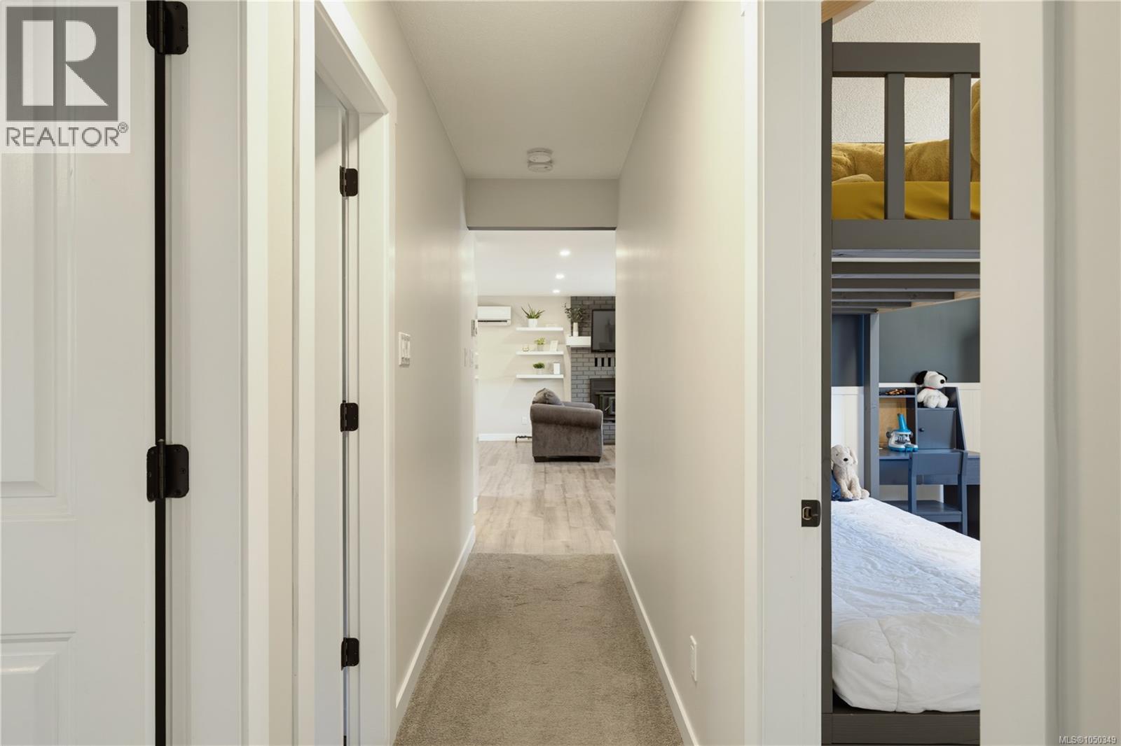 2302 Towerview Cres - 45