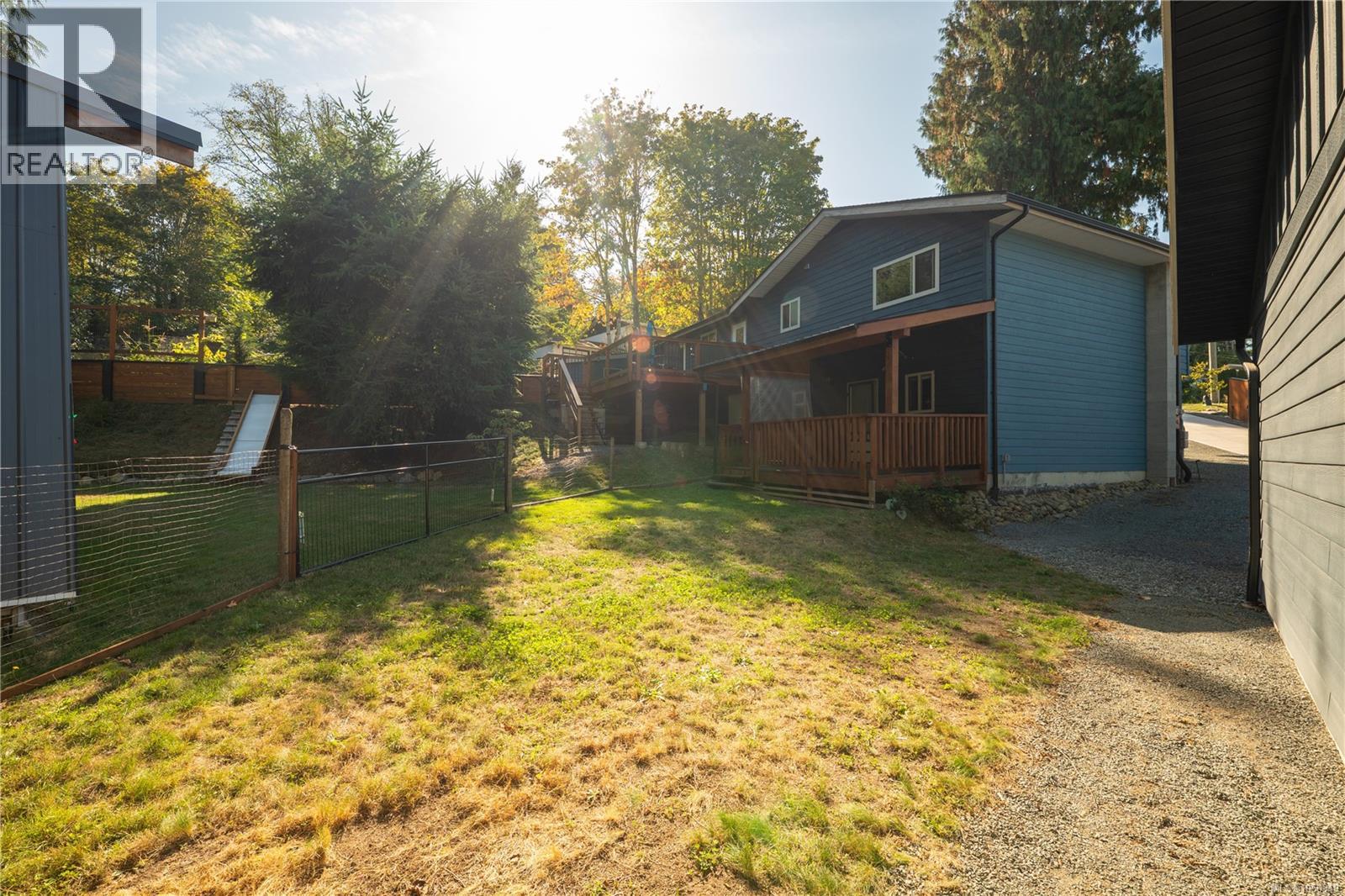 2302 Towerview Cres - Image 71