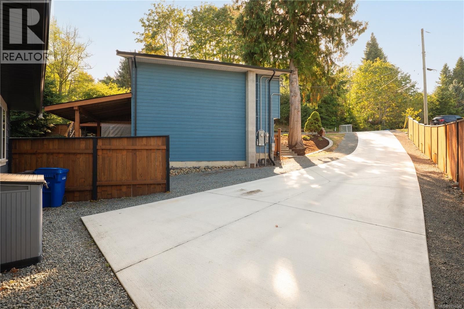 2302 Towerview Cres - 74