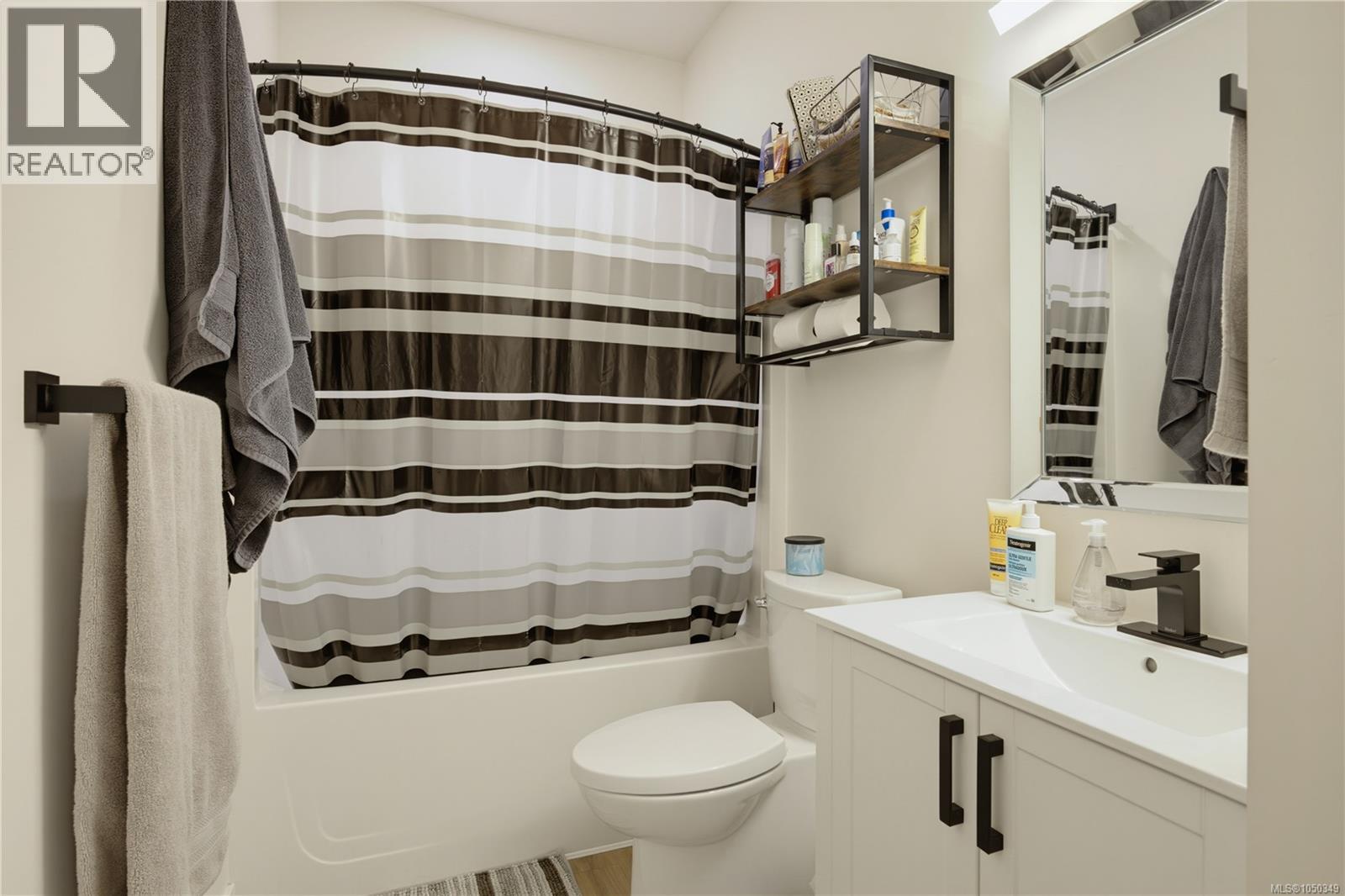 2302 Towerview Cres - 92