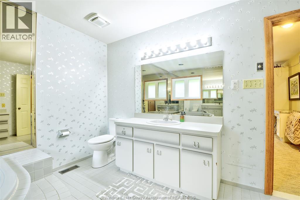 2300 Santo DRIVE - Image 33