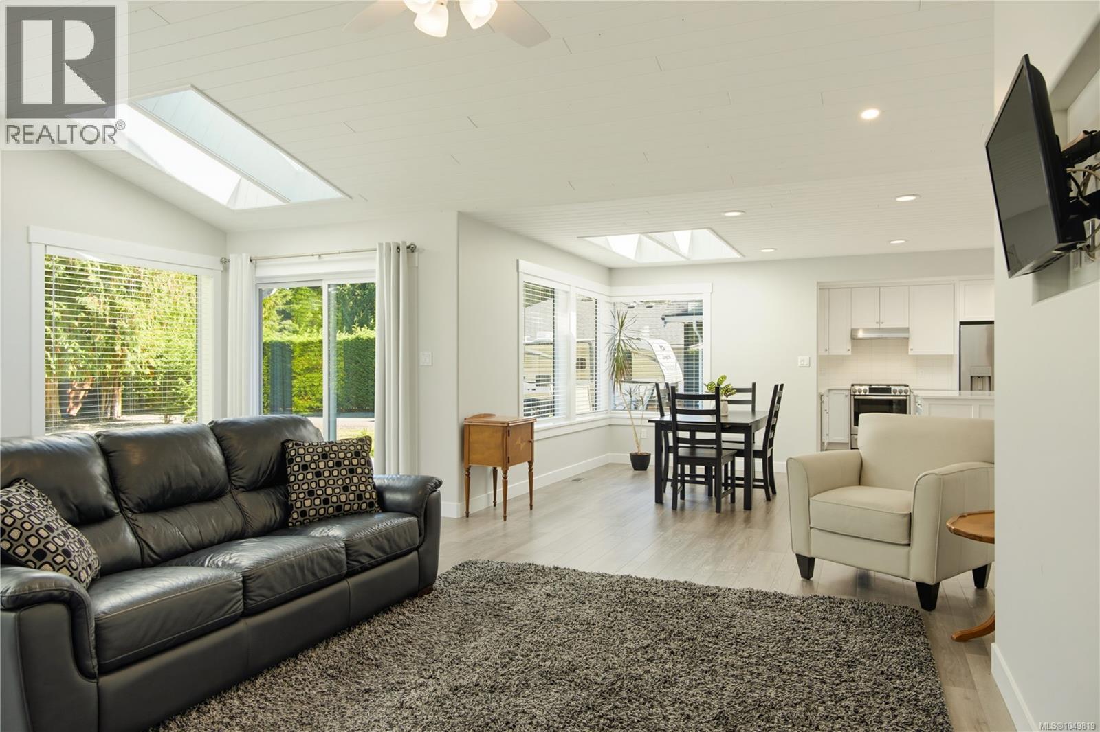 967 Woodpecker Pl - Image 35